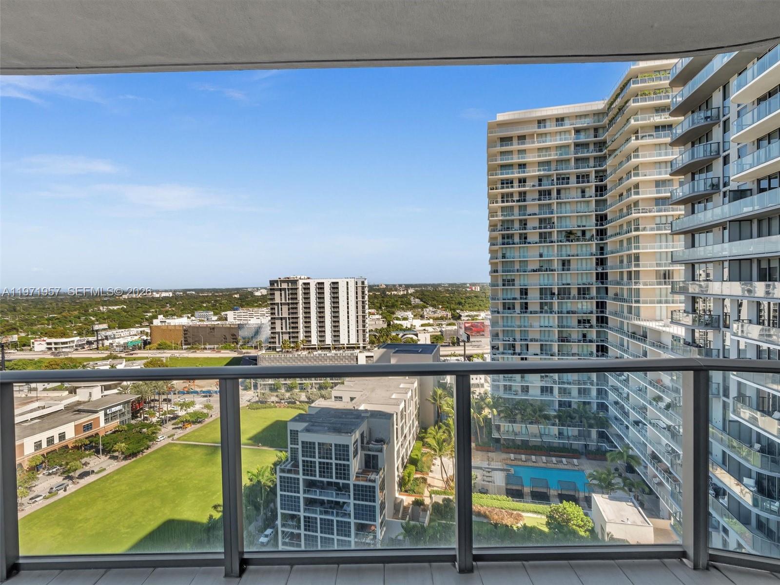 121 NE 34th St #2016, Miami FL 33137