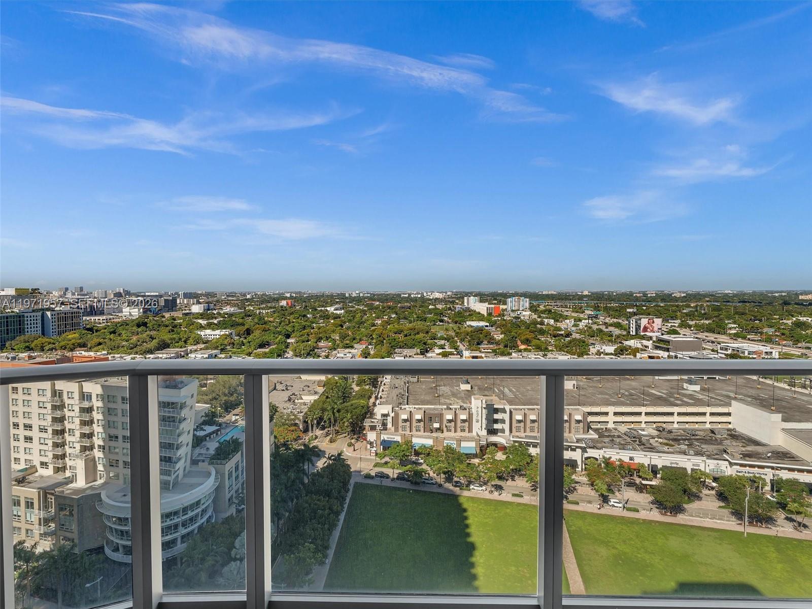 121 NE 34th St #2016, Miami FL 33137
