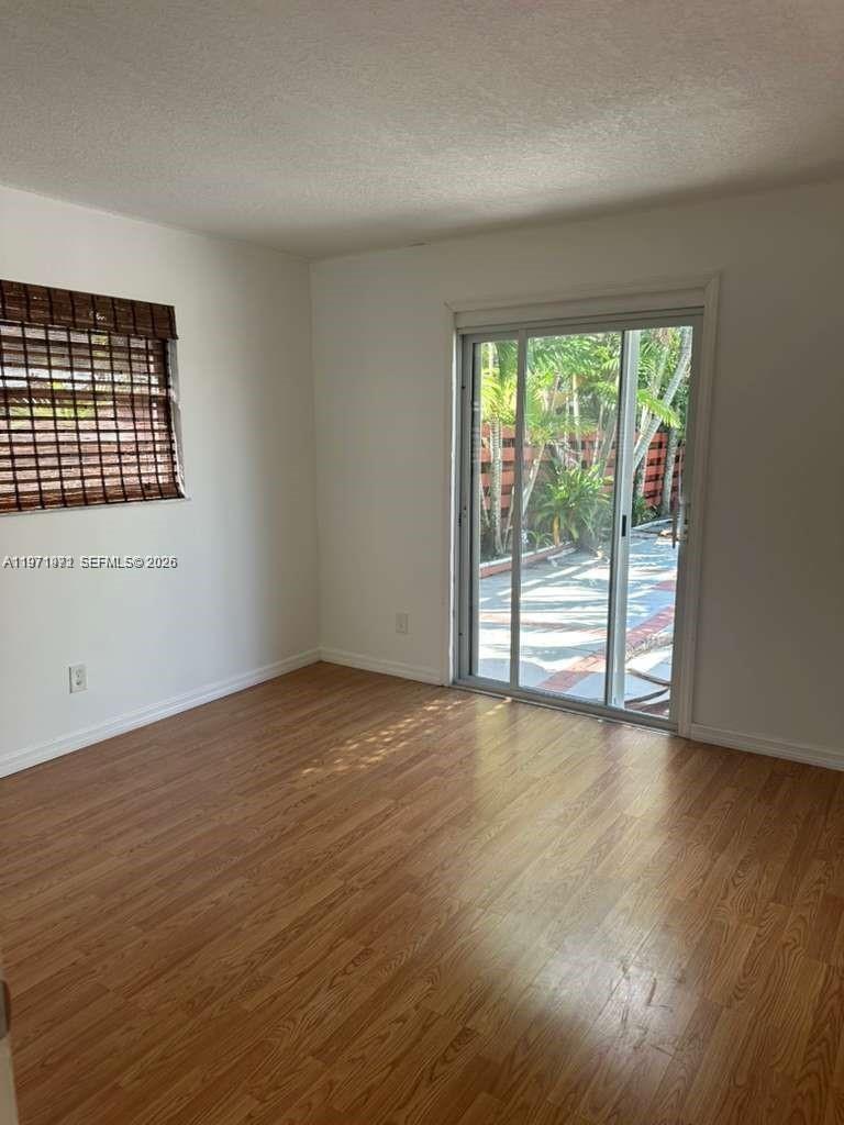 208 SW 2nd Ave, Hallandale Beach FL 33009
