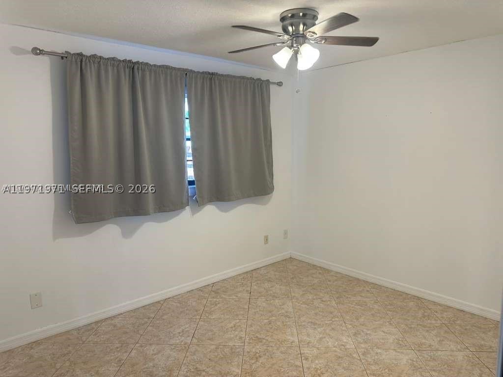 208 SW 2nd Ave, Hallandale Beach FL 33009