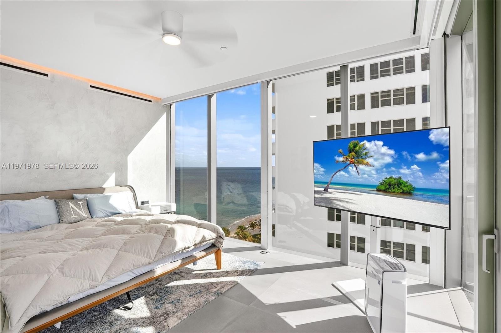 2000 S Ocean Dr #14B, Hallandale Beach FL 33009