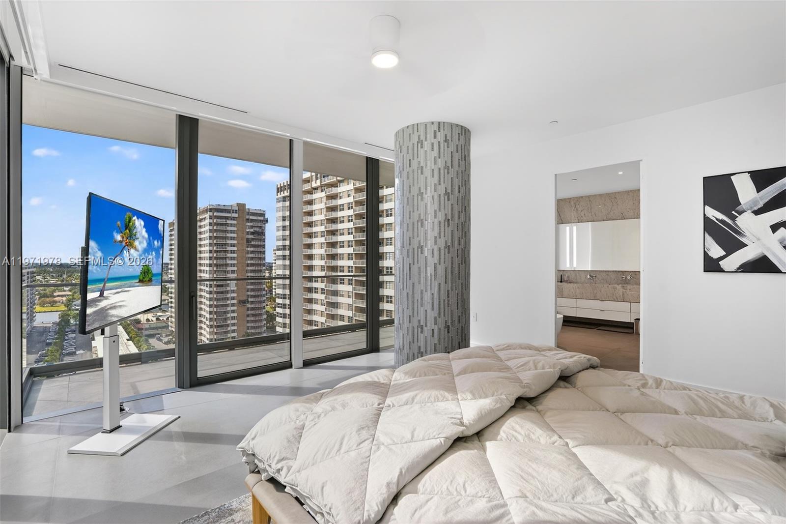 2000 S Ocean Dr #14B, Hallandale Beach FL 33009