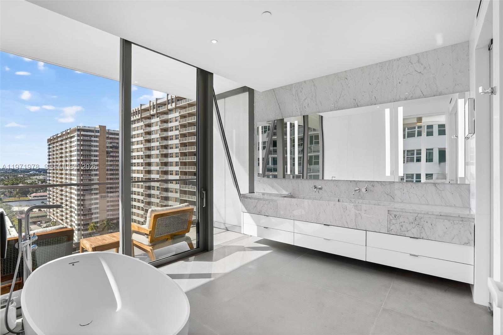 2000 S Ocean Dr #14B, Hallandale Beach FL 33009