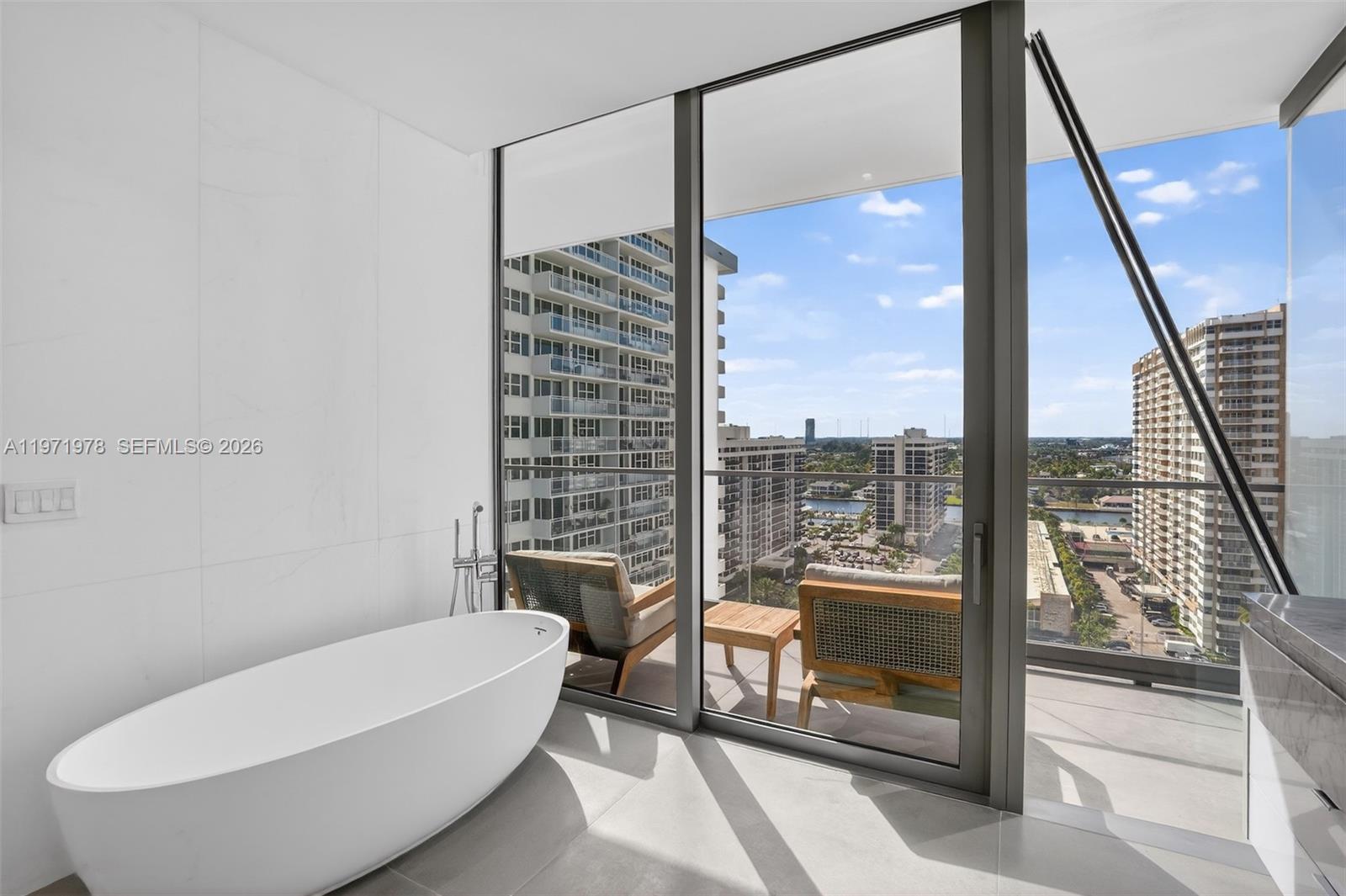 2000 S Ocean Dr #14B, Hallandale Beach FL 33009