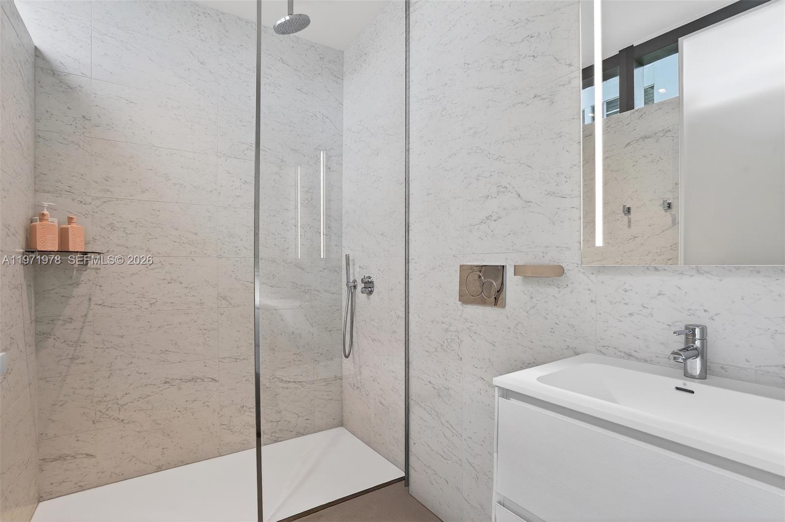 2000 S Ocean Dr #14B, Hallandale Beach FL 33009