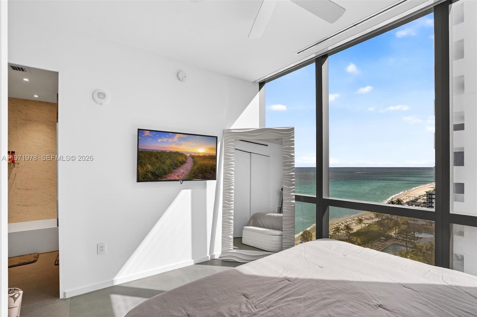 2000 S Ocean Dr #14B, Hallandale Beach FL 33009