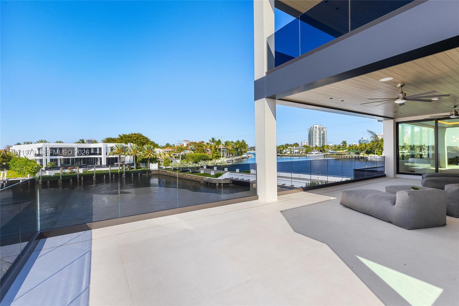 23 Isla Bahia Dr, Fort Lauderdale FL 33316