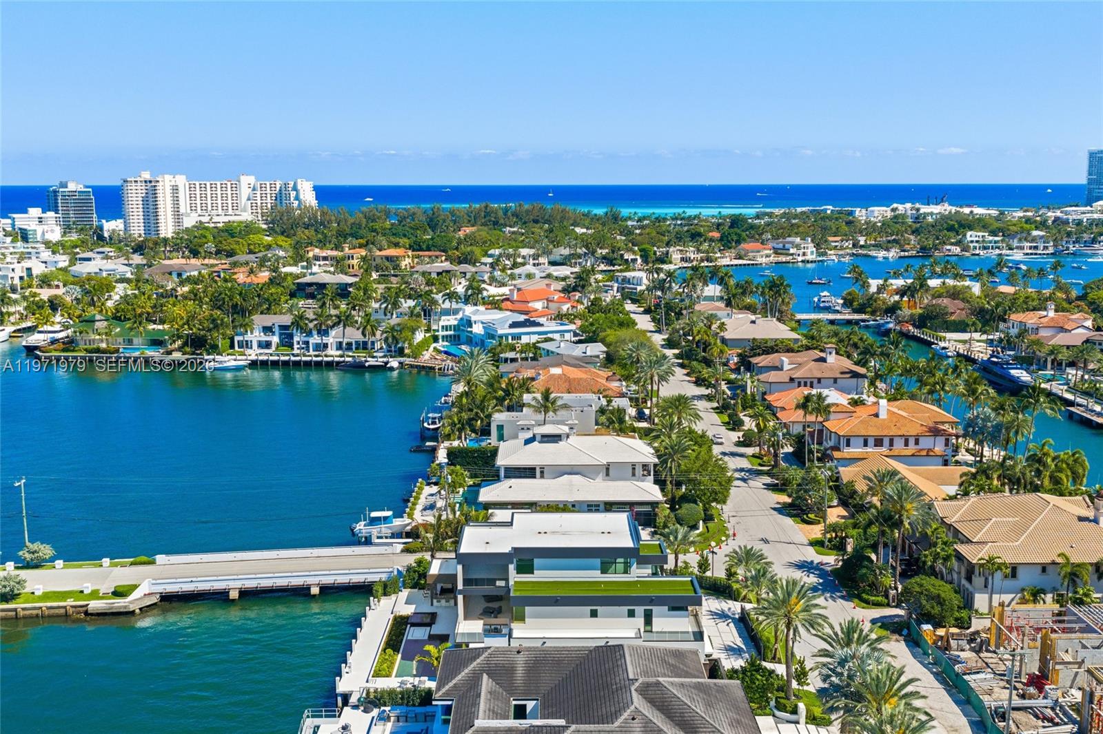 23 Isla Bahia Dr, Fort Lauderdale FL 33316
