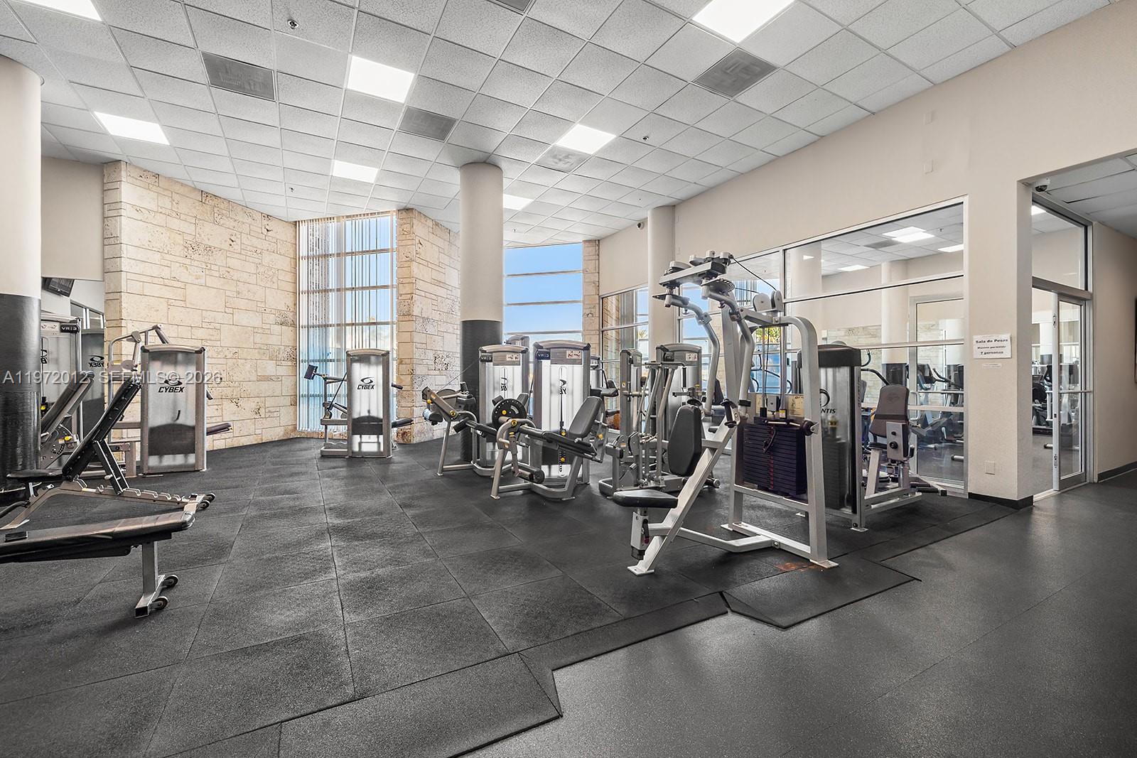 5161 Collins Ave #910, Miami Beach FL 33140