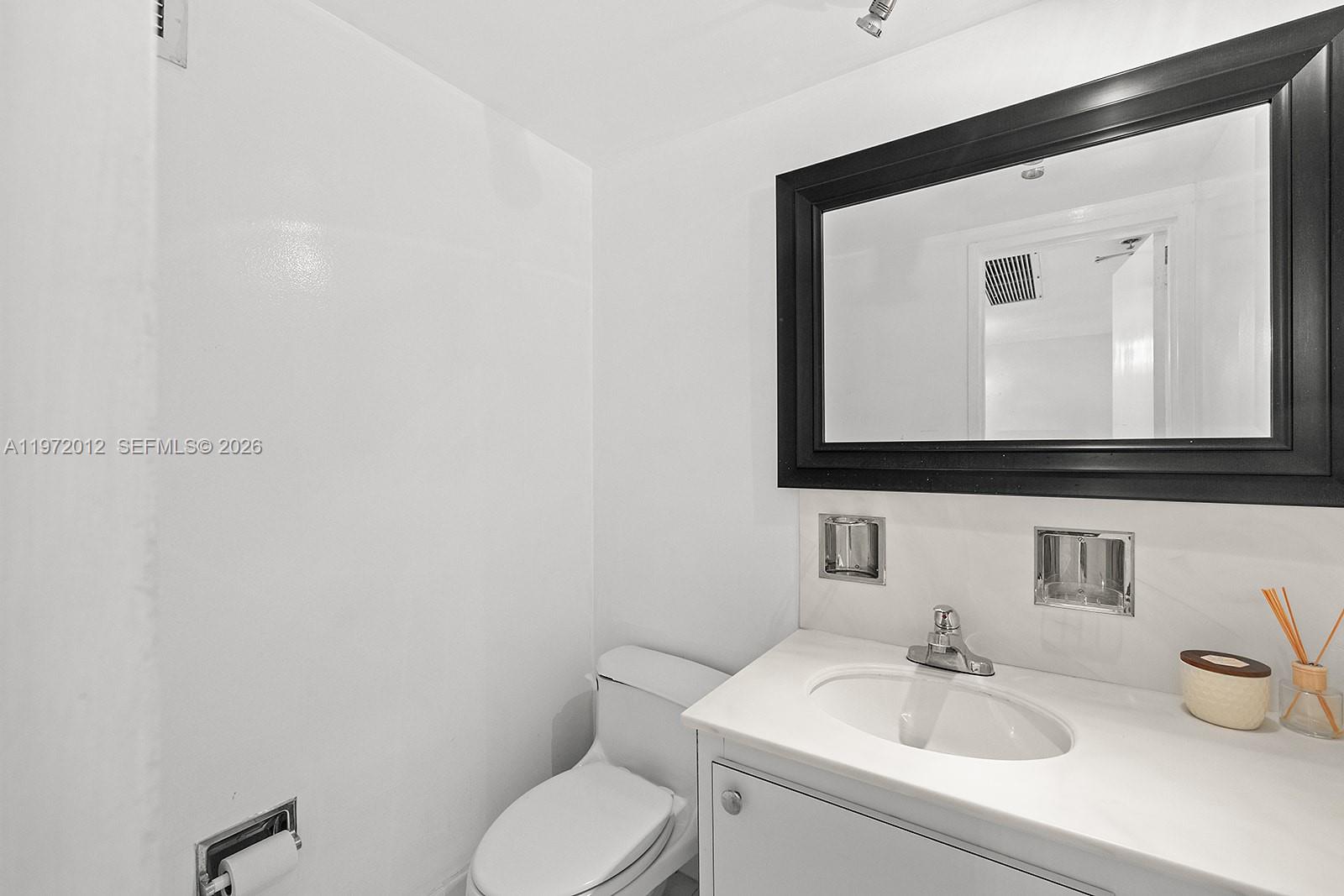 5161 Collins Ave #910, Miami Beach FL 33140