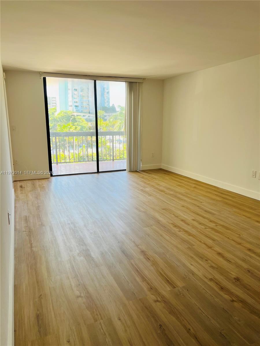 2333 Brickell Ave #308, Miami FL 33129