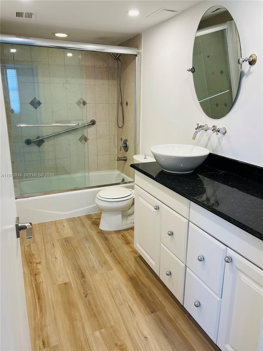 2333 Brickell Ave #308, Miami FL 33129