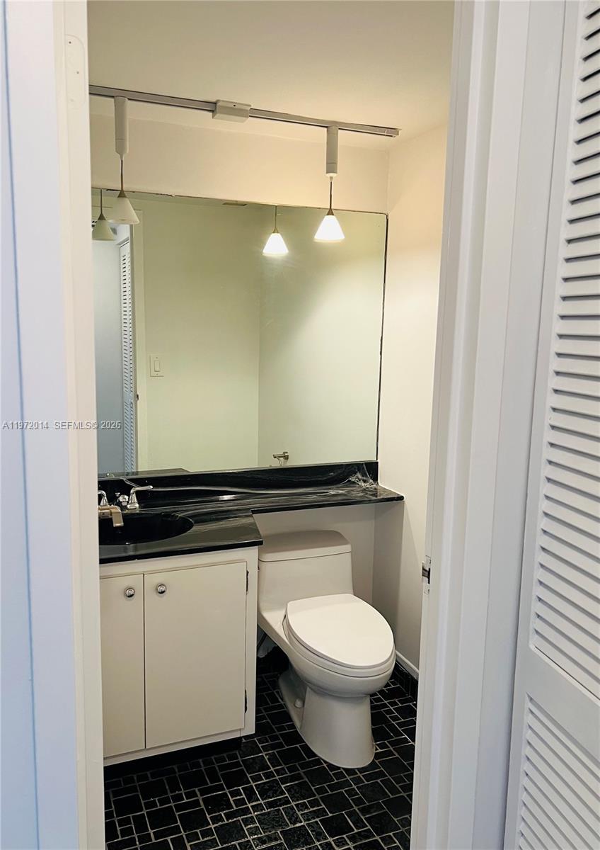 2333 Brickell Ave #308, Miami FL 33129