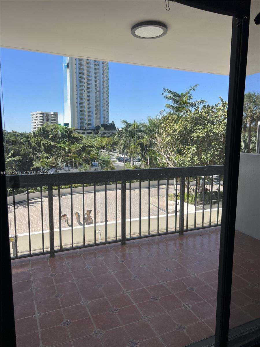 2333 Brickell Ave #308, Miami FL 33129