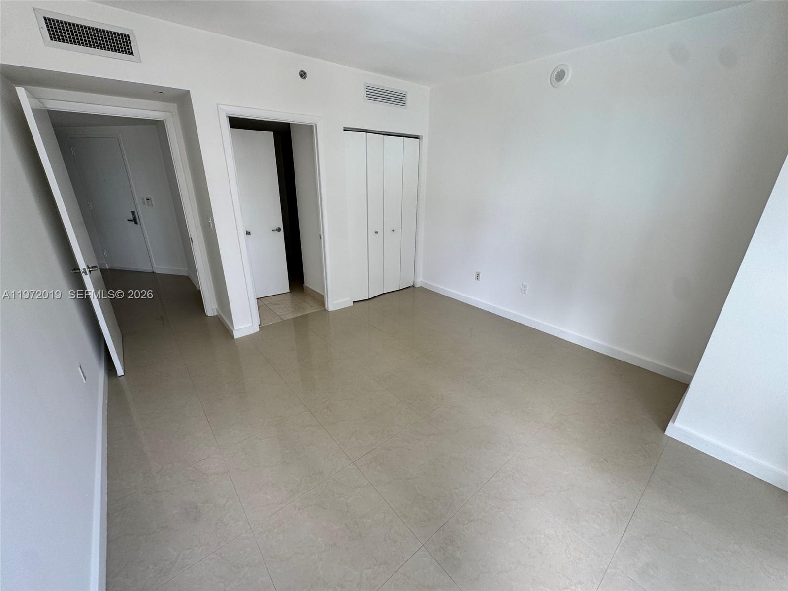 495 Brickell Ave #1810, Miami FL 33131