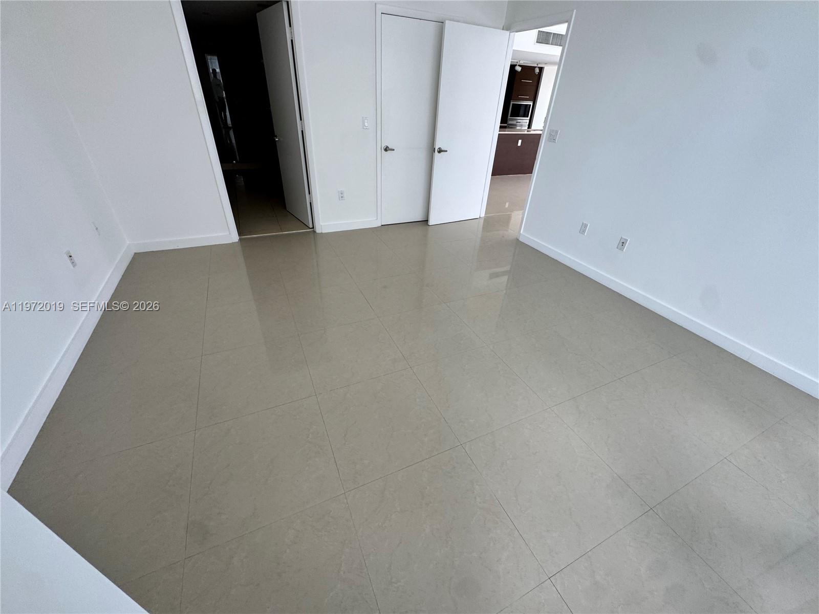 495 Brickell Ave #1810, Miami FL 33131