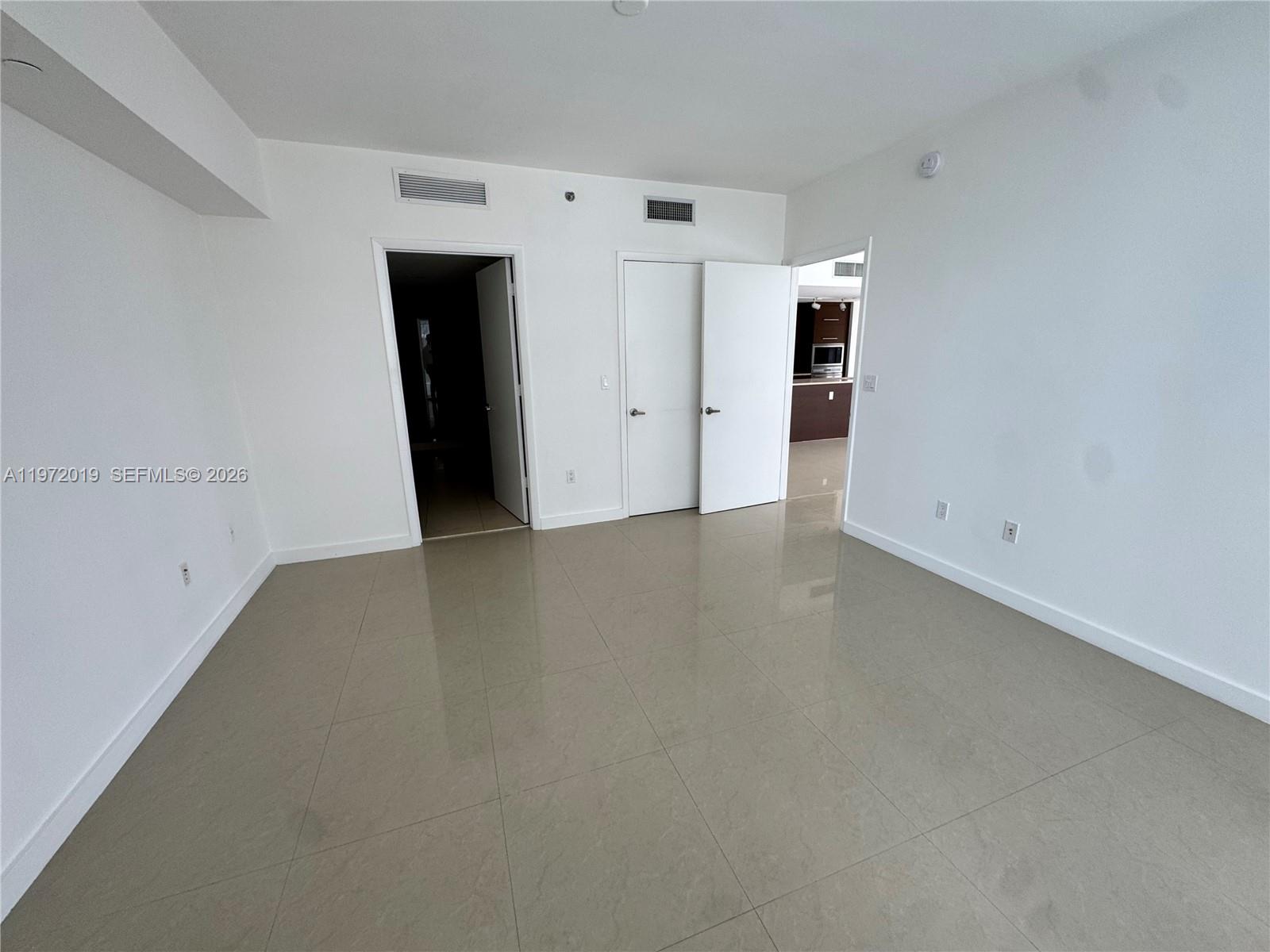 495 Brickell Ave #1810, Miami FL 33131