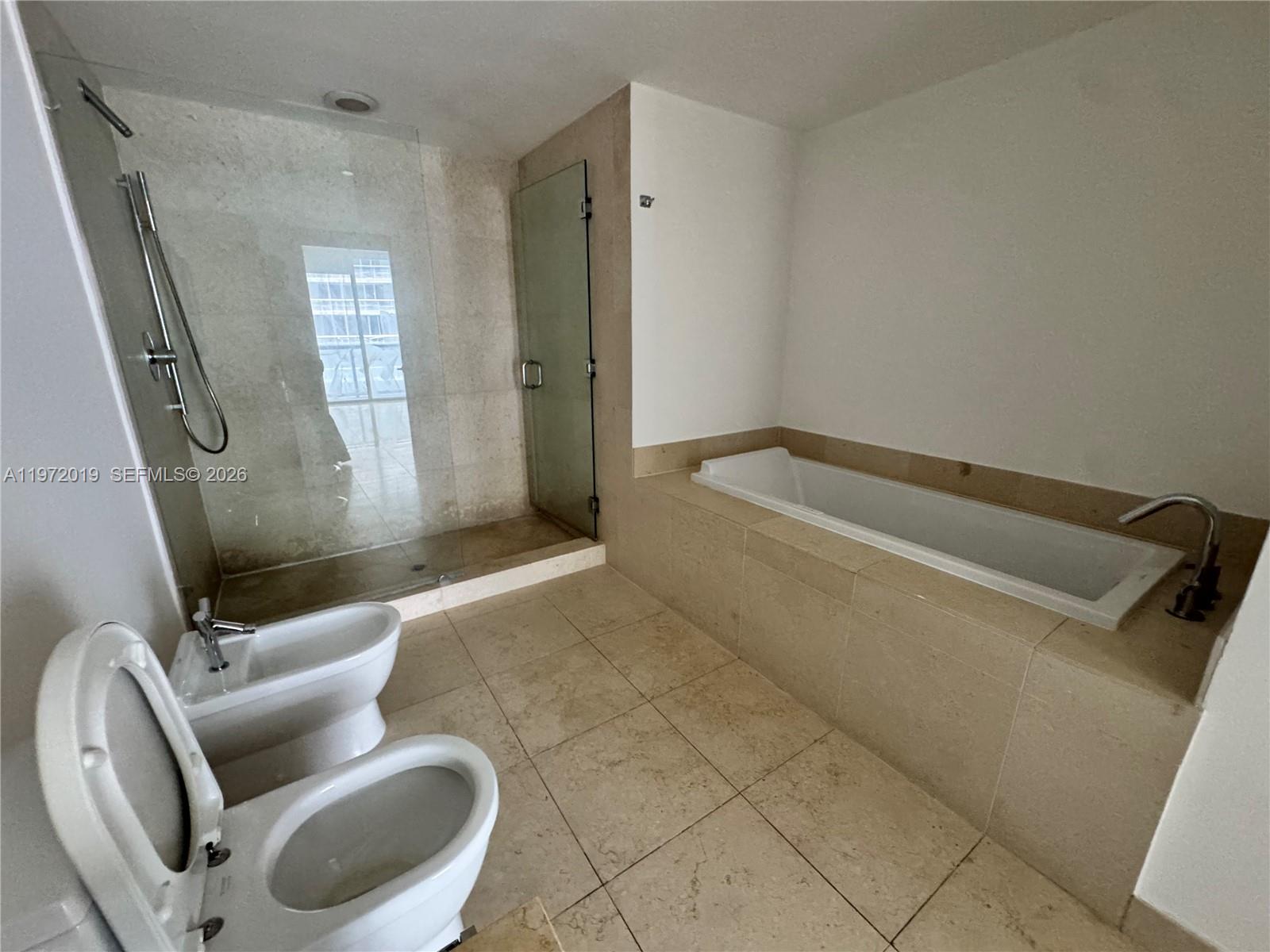 495 Brickell Ave #1810, Miami FL 33131