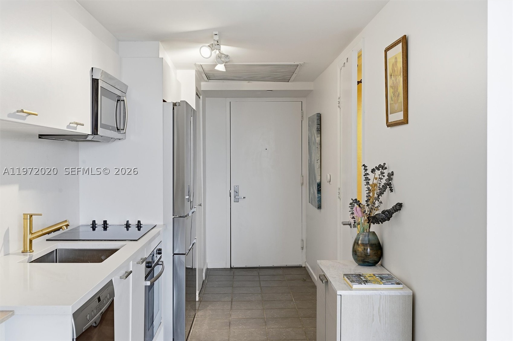 50 Biscayne Blvd #1909, Miami FL 33132