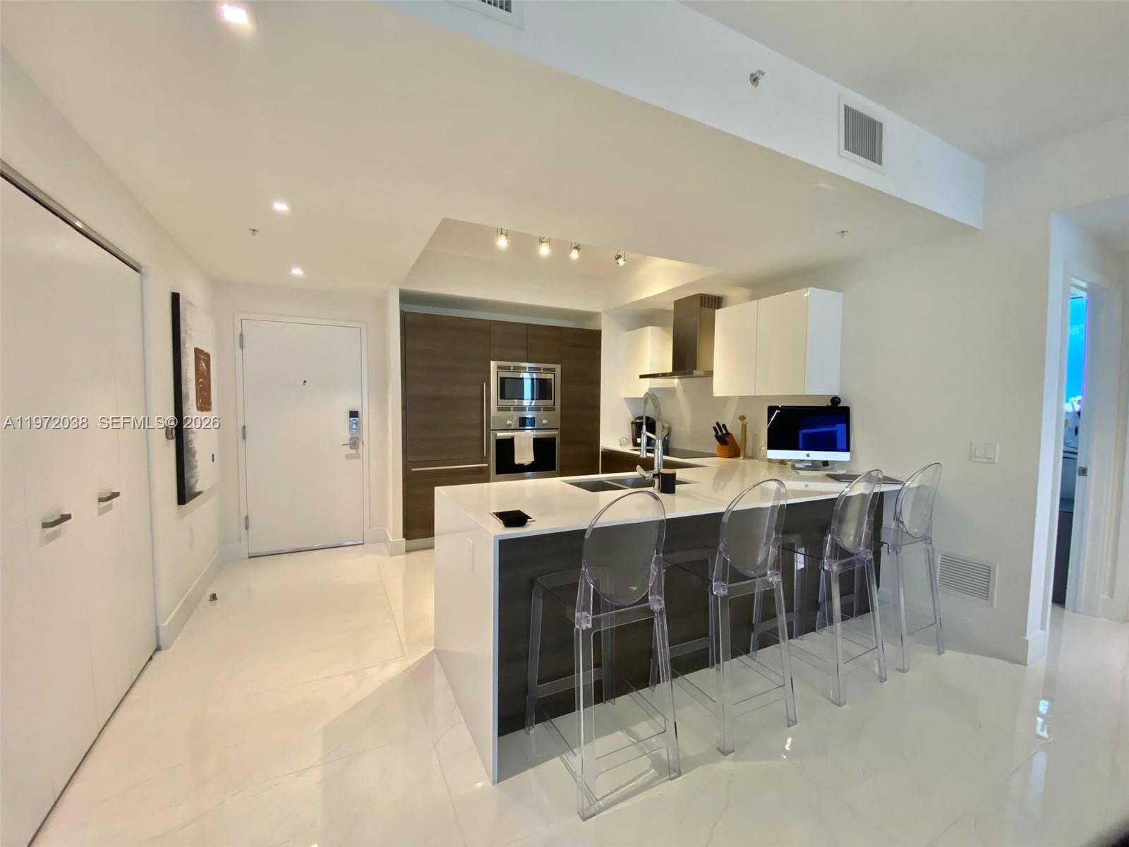 301 Altara Ave #701, Coral Gables FL 33146