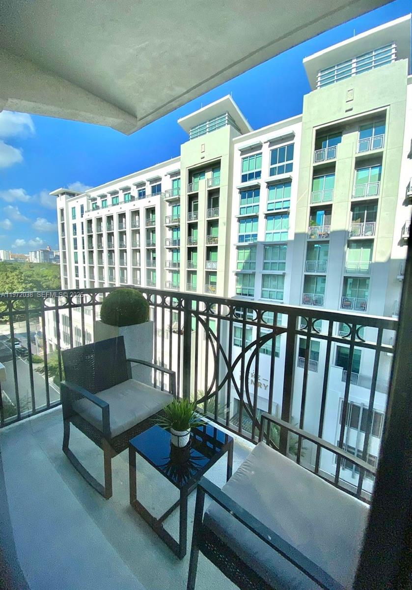 301 Altara Ave #701, Coral Gables FL 33146