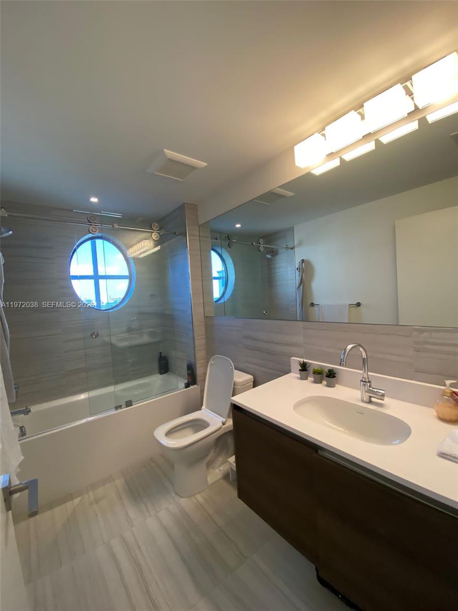 301 Altara Ave #701, Coral Gables FL 33146