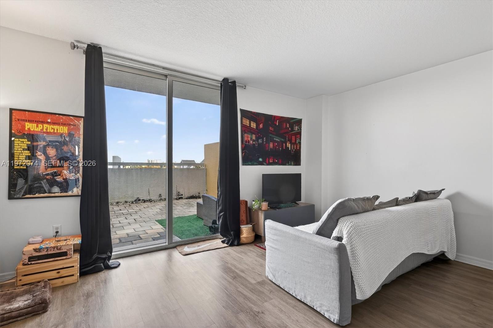 900 SW 8th St #505, Miami FL 33130