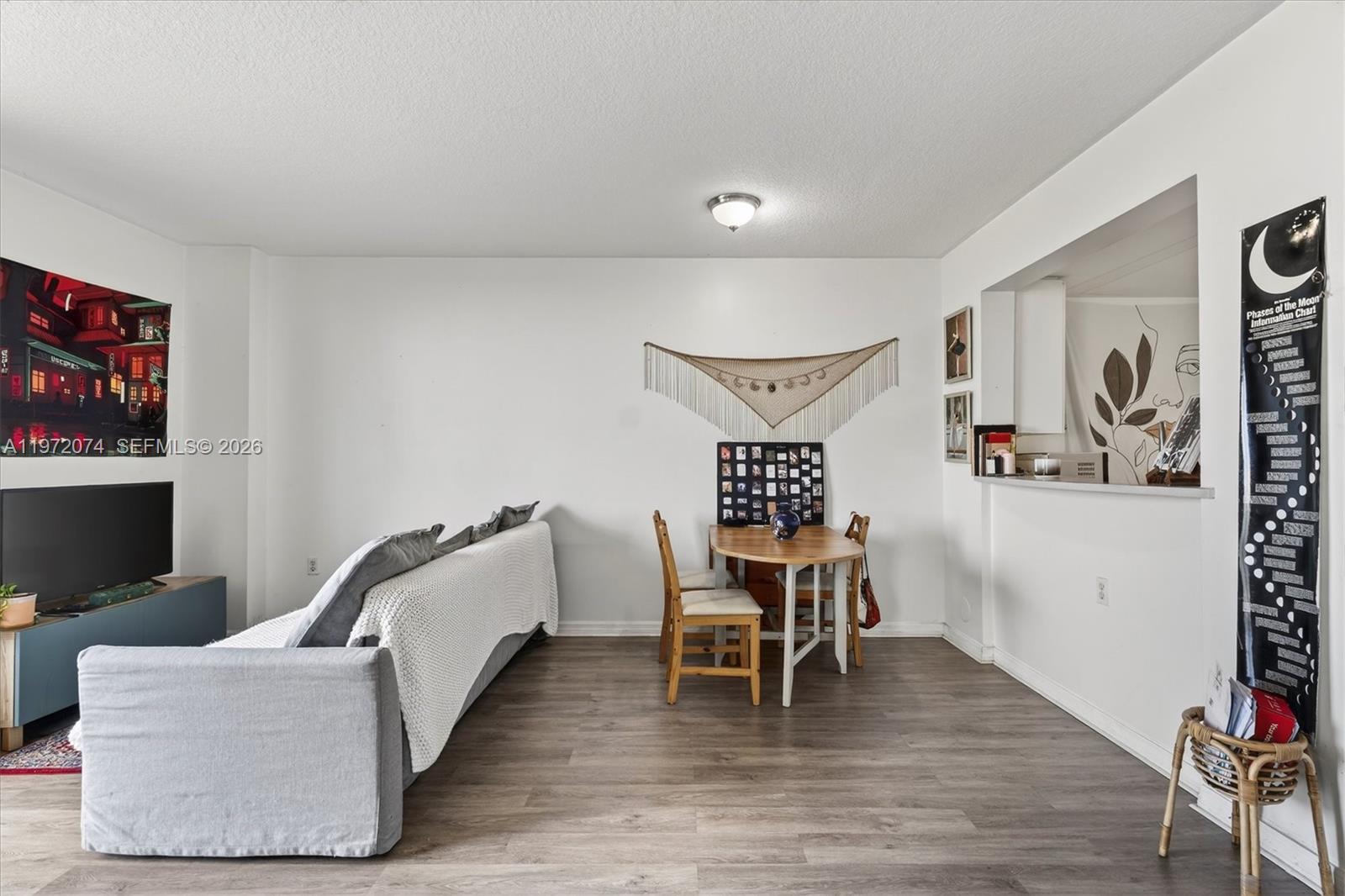900 SW 8th St #505, Miami FL 33130