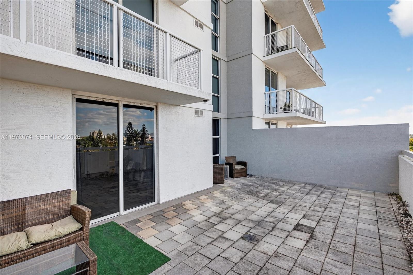 900 SW 8th St #505, Miami FL 33130