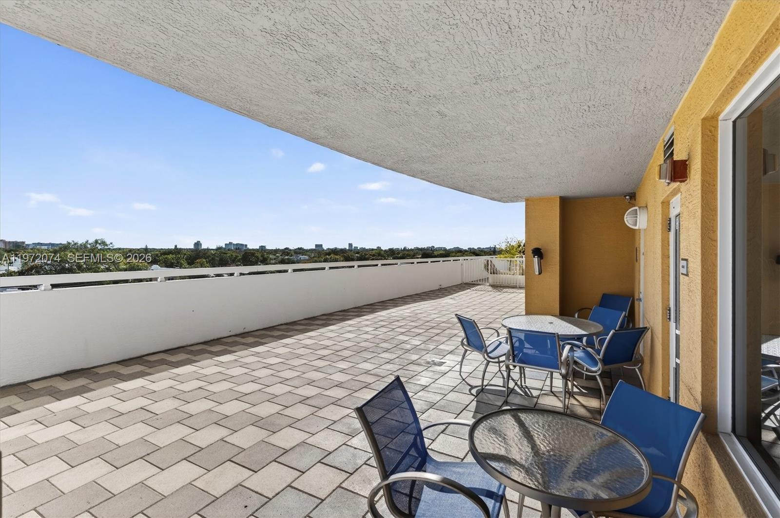 900 SW 8th St #505, Miami FL 33130