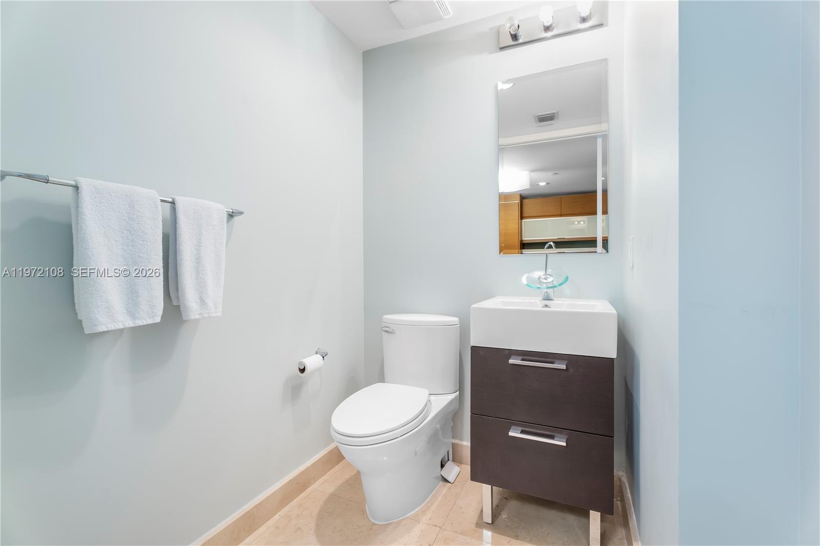 5875 Collins Ave #1004, Miami Beach FL 33140