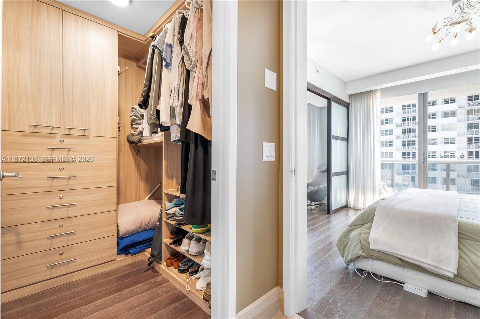5875 Collins Ave #1004, Miami Beach FL 33140