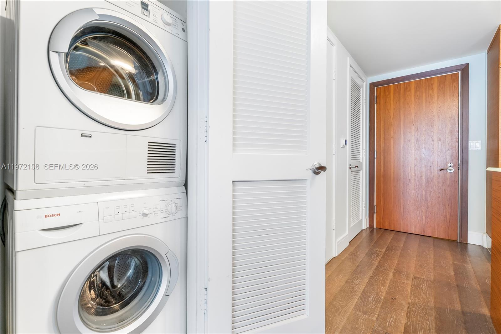 5875 Collins Ave #1004, Miami Beach FL 33140