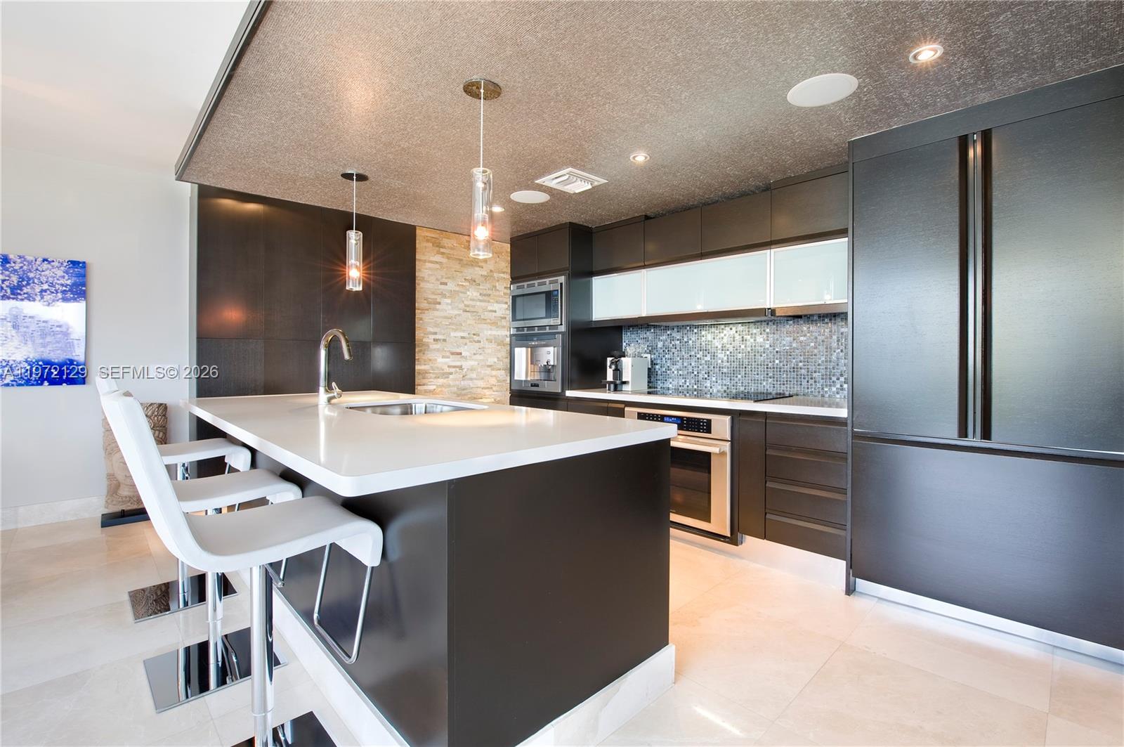 5875 Collins Ave #1008, Miami Beach FL 33140