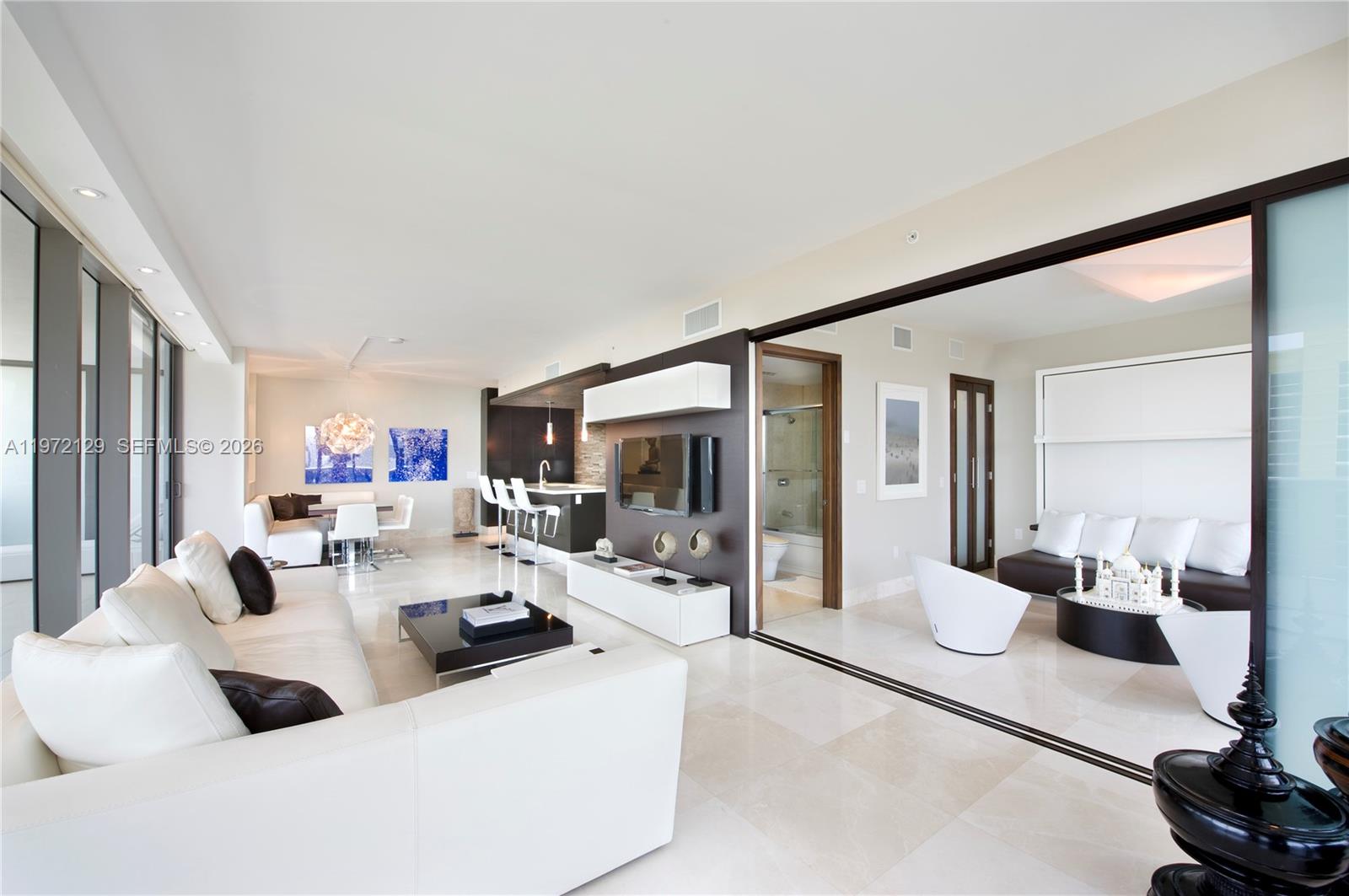 5875 Collins Ave #1008, Miami Beach FL 33140