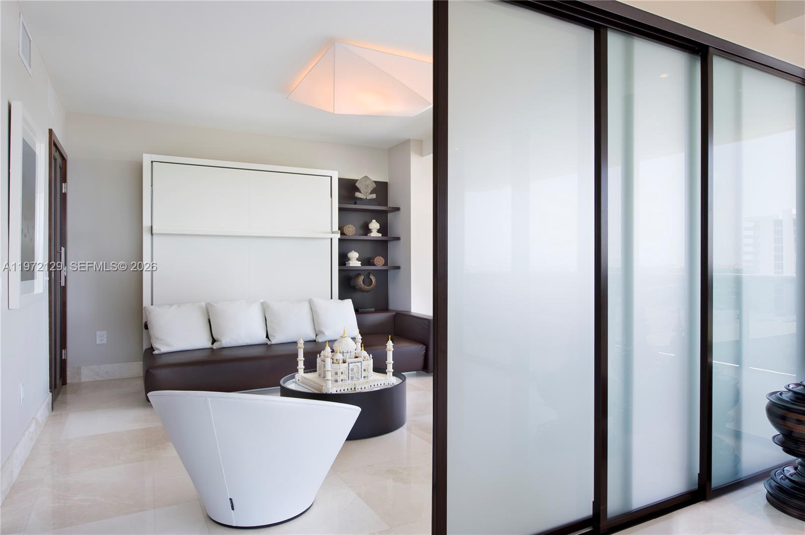 5875 Collins Ave #1008, Miami Beach FL 33140