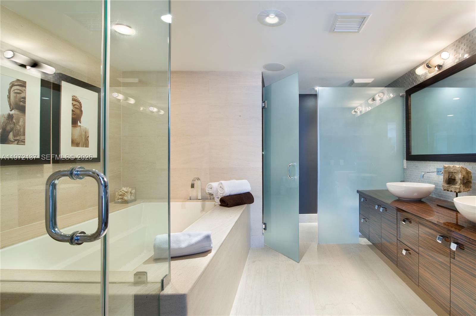 5875 Collins Ave #1008, Miami Beach FL 33140