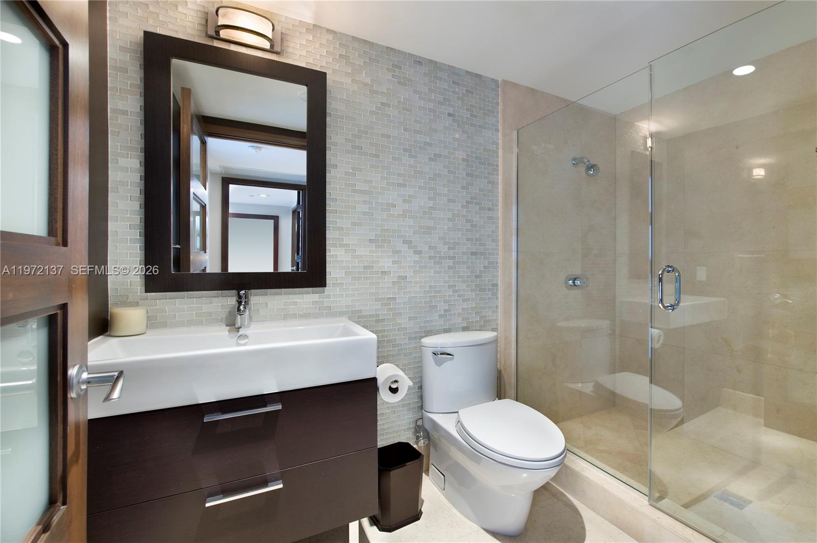 5875 Collins Ave #1008, Miami Beach FL 33140