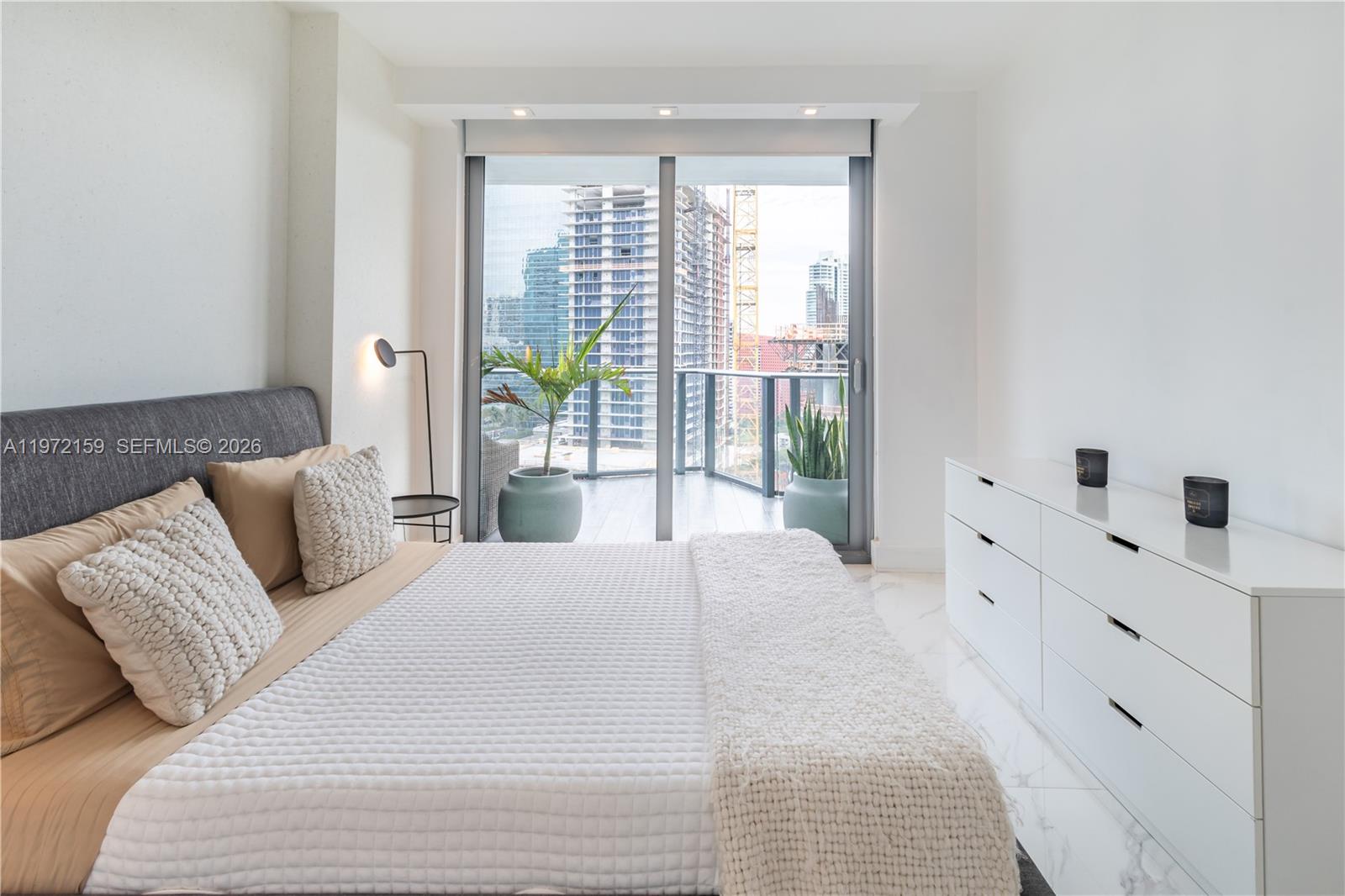 1300 S Miami Ave #2006, Miami FL 33130