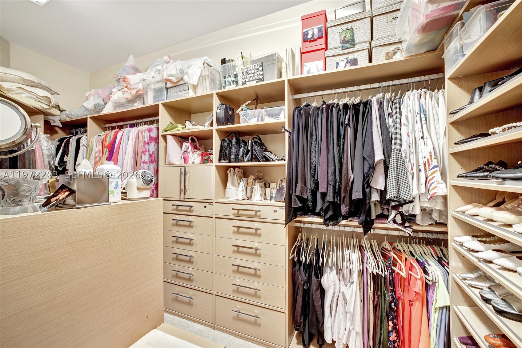 21200 Point Pl #PH2804, Aventura FL 33180