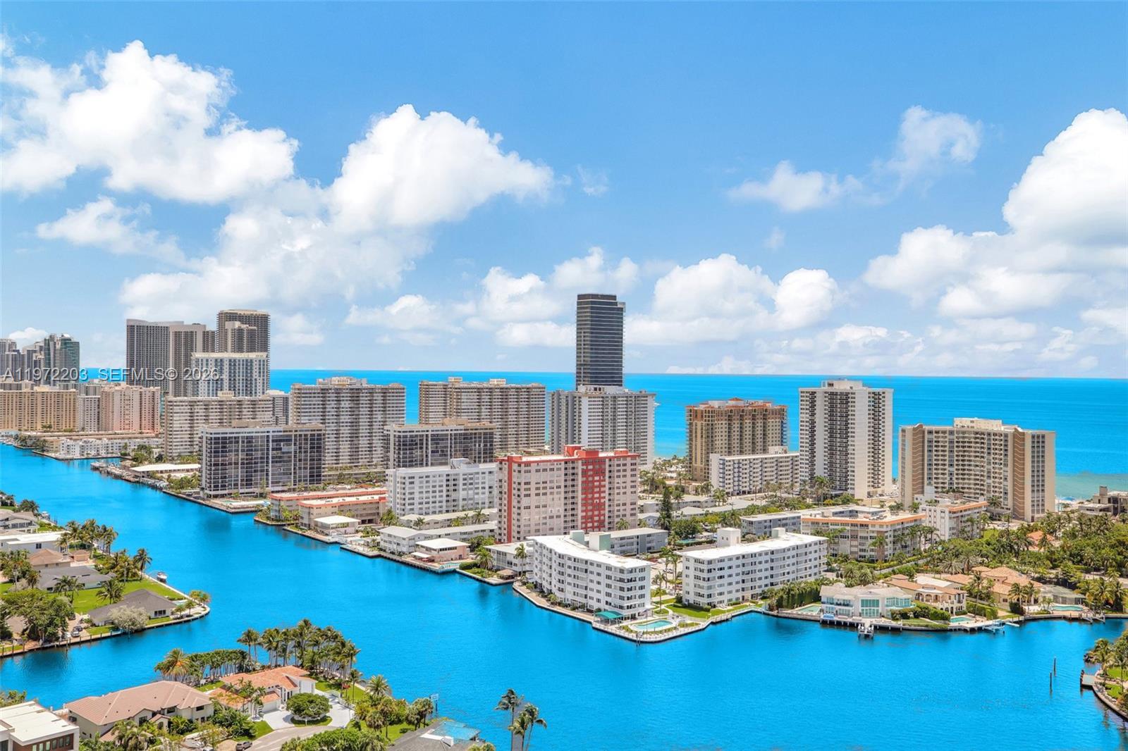 21200 Point Pl #PH2804, Aventura FL 33180