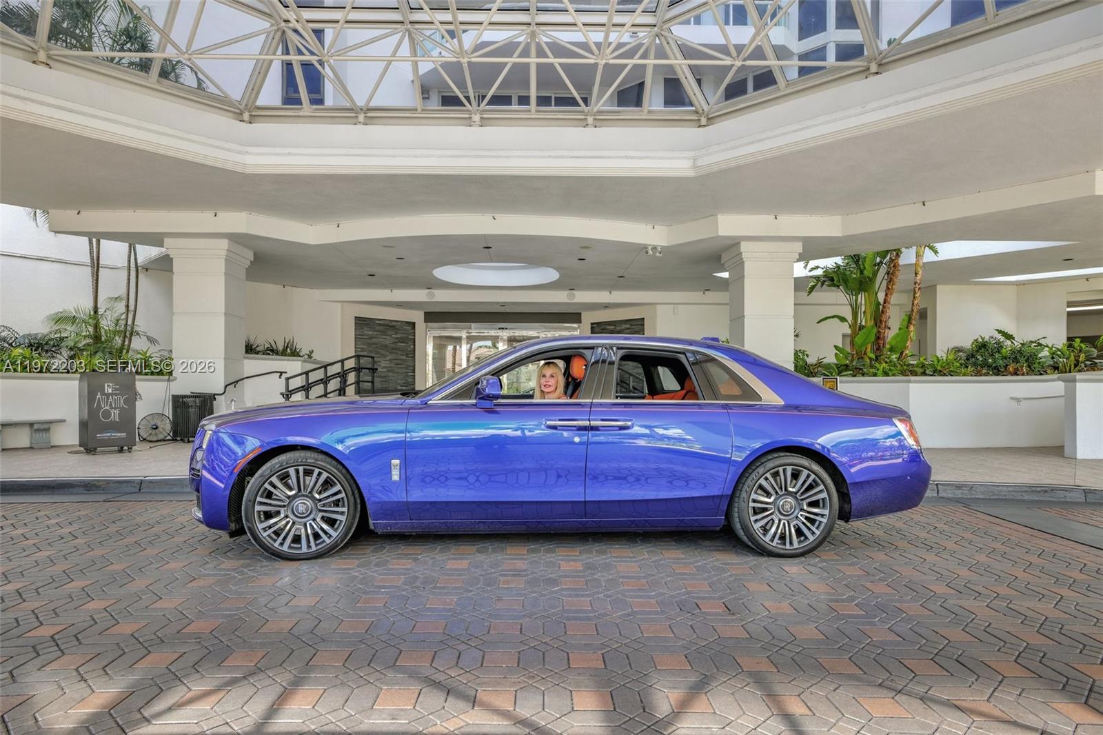 21200 Point Pl #PH2804, Aventura FL 33180