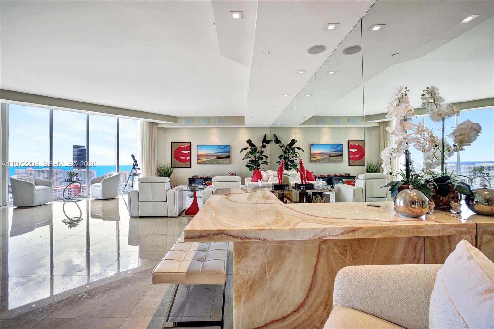 21200 Point Pl #PH2804, Aventura FL 33180