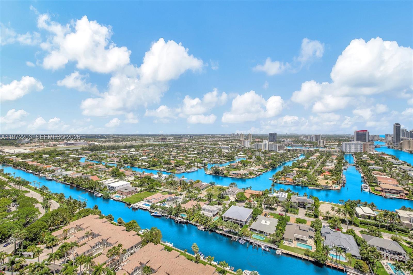 21200 Point Pl #PH2804, Aventura FL 33180