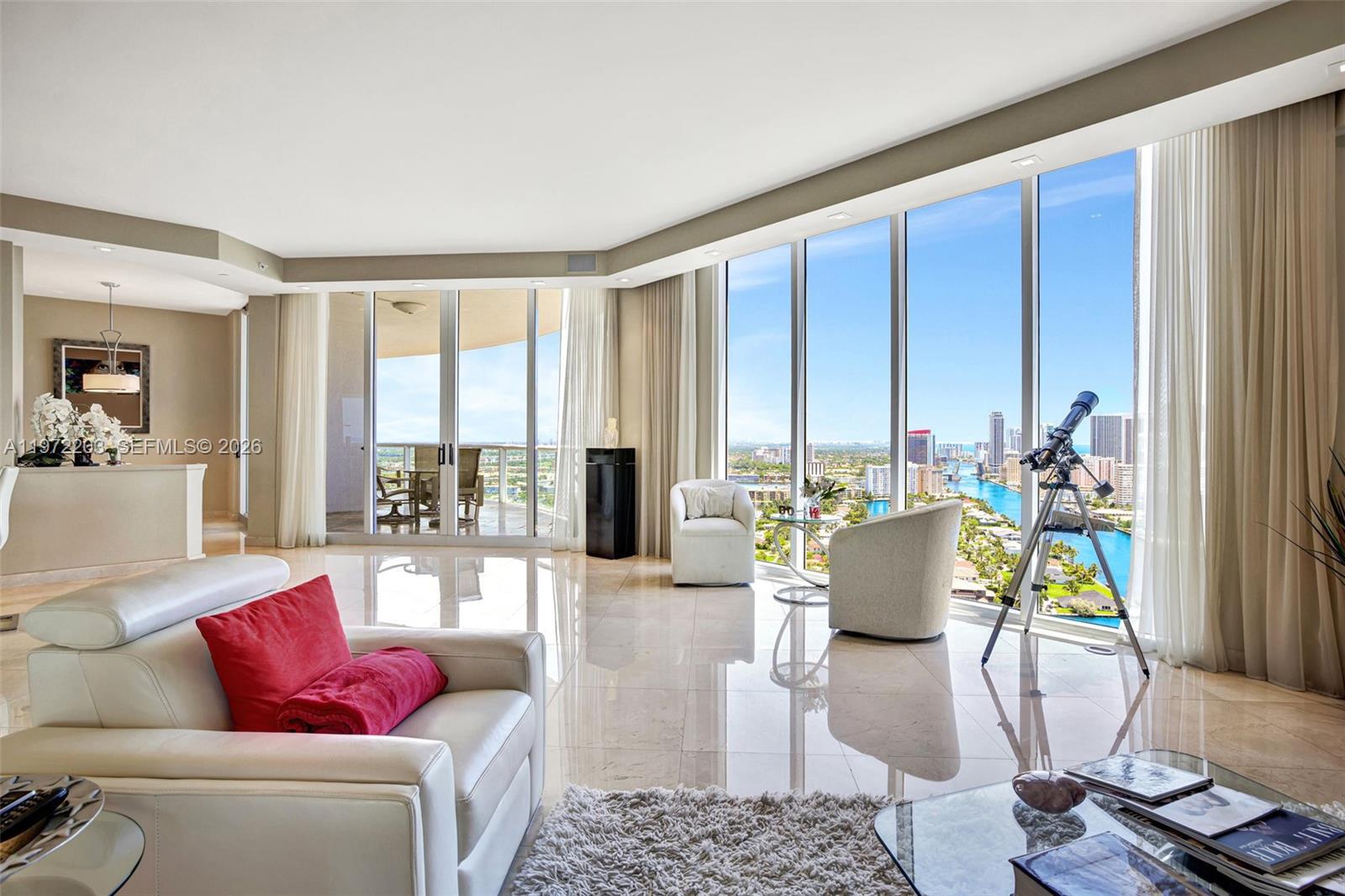 21200 Point Pl #PH2804, Aventura FL 33180