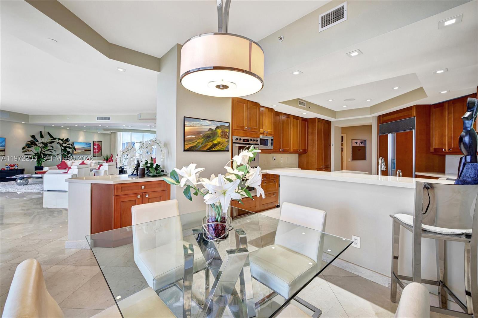 21200 Point Pl #PH2804, Aventura FL 33180