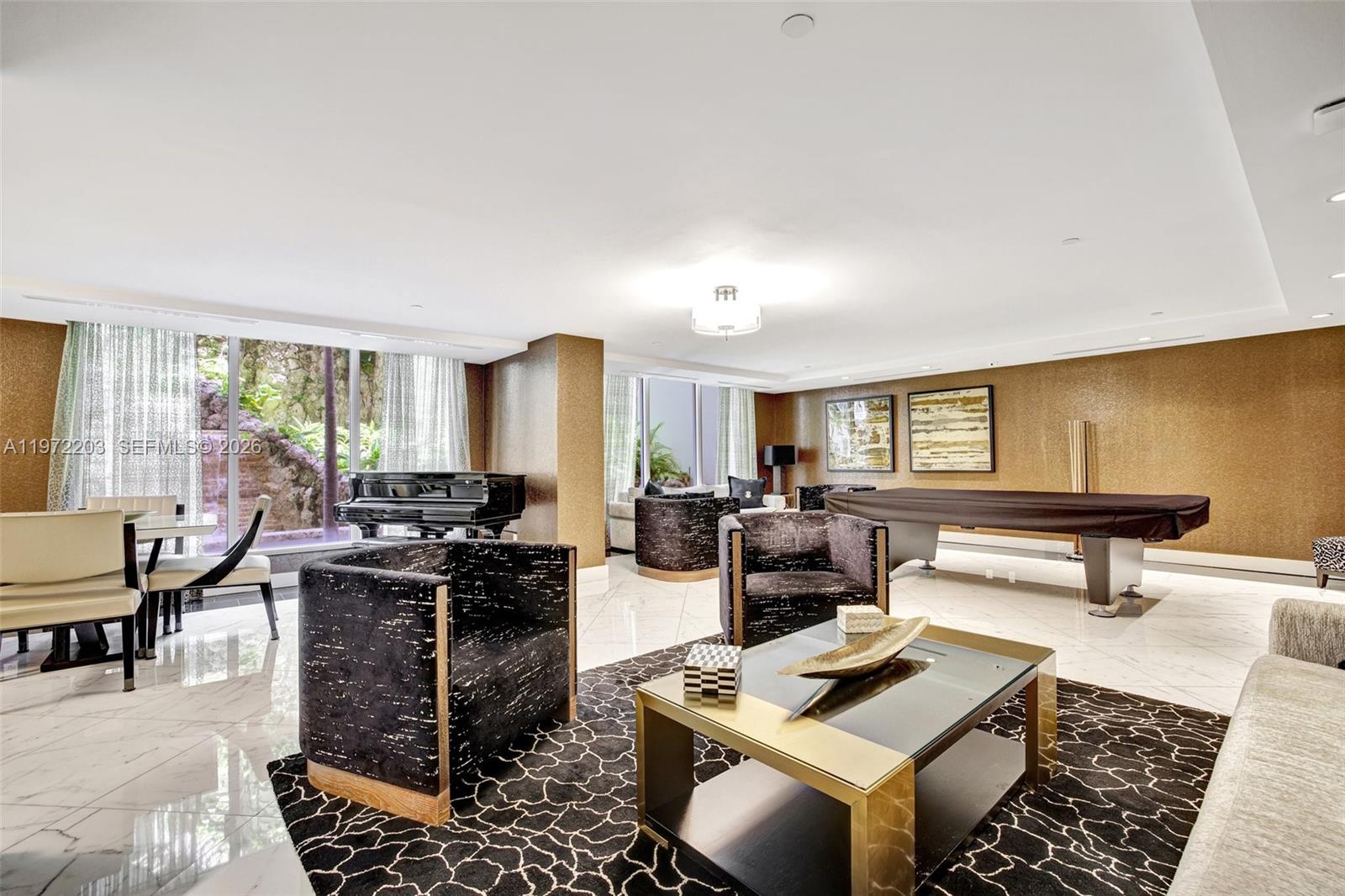 21200 Point Pl #PH2804, Aventura FL 33180