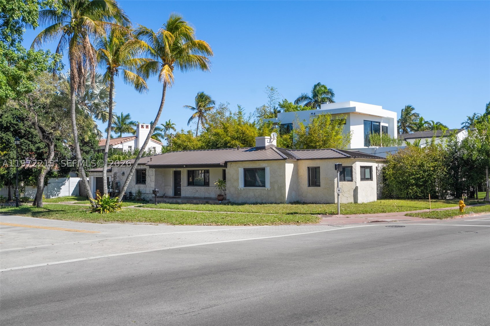 6311 La Gorce Dr, Miami Beach FL 33141