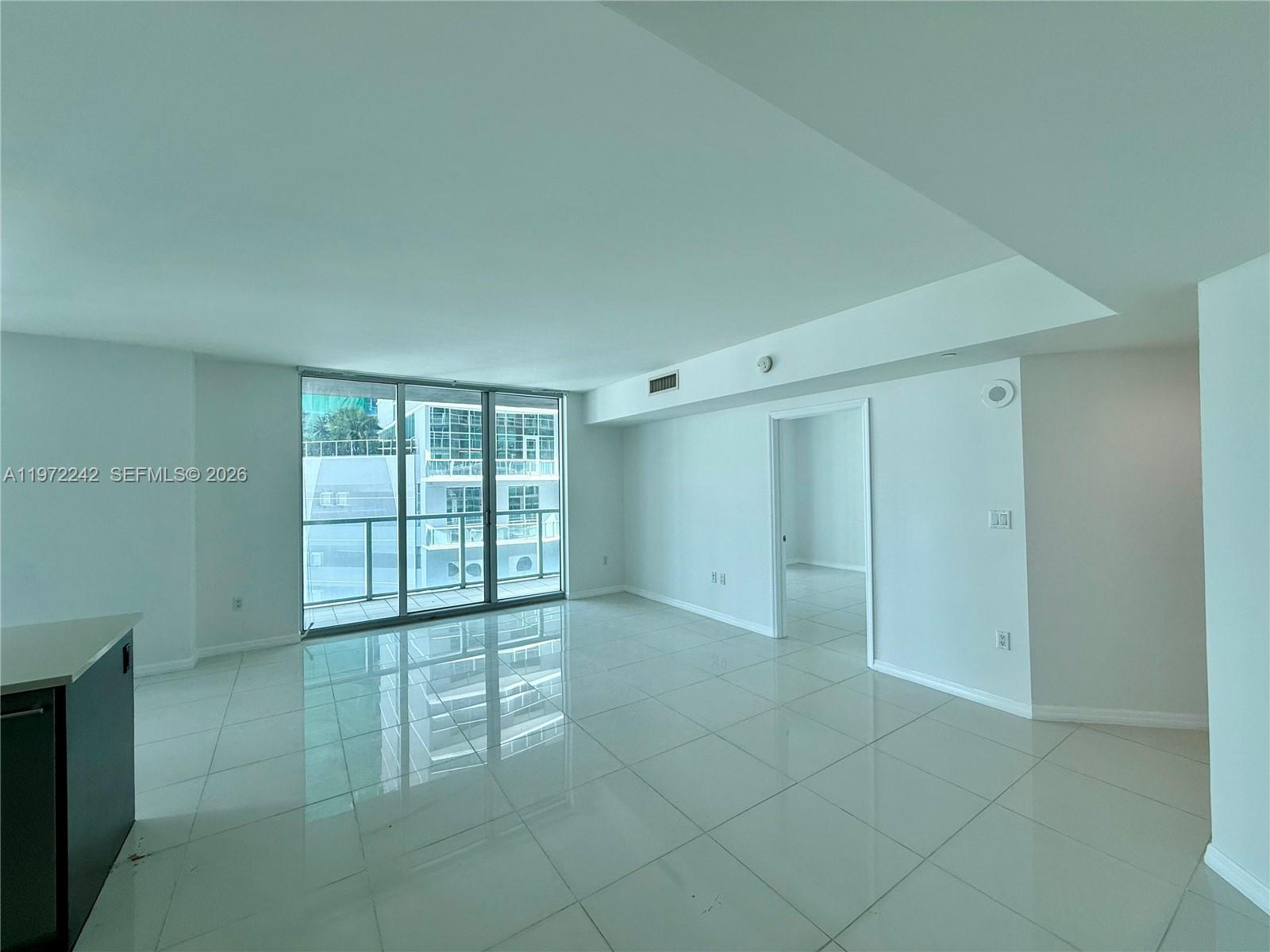 55 SE 6th St #1201, Miami FL 33131