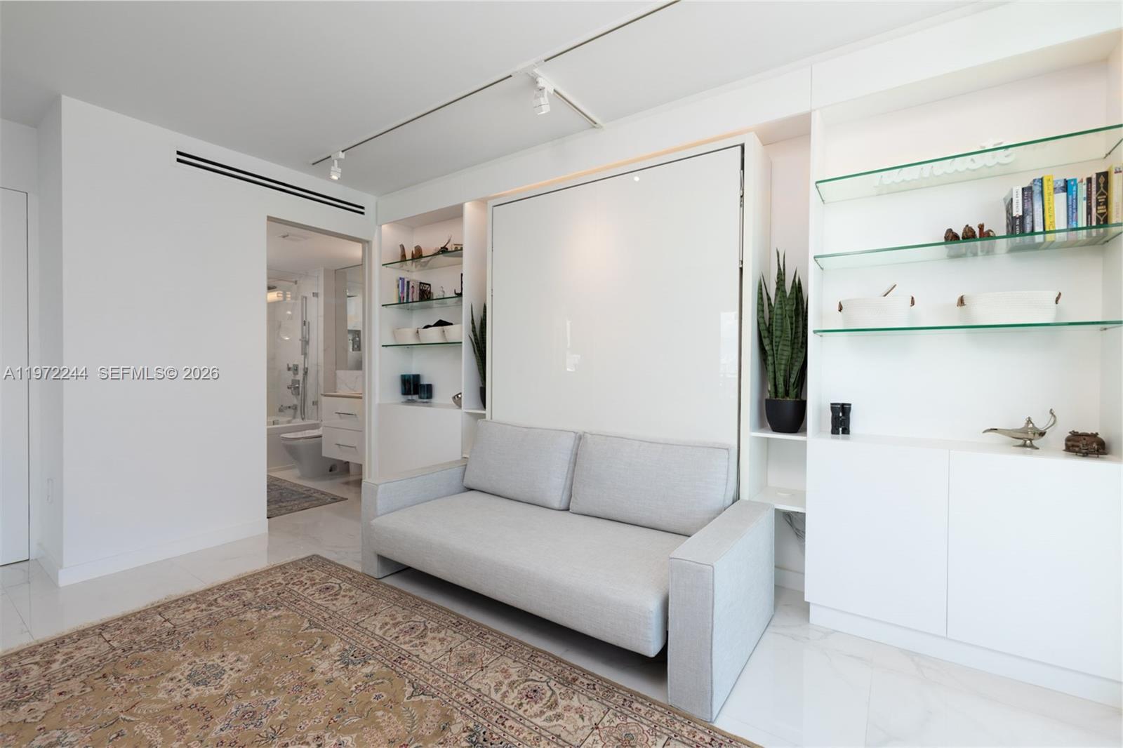 90 Alton Rd #1702, Miami Beach FL 33139